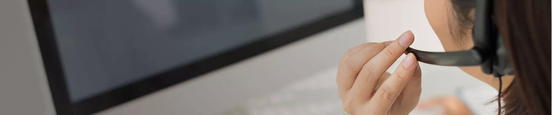 ຕິດຕໍ່ພວກເຮົາ